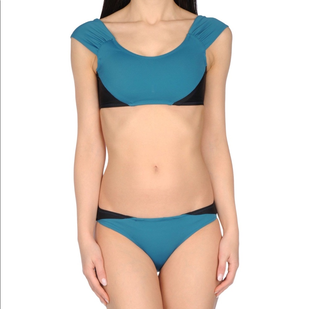 BRAND NEW. Mouille bikini. Size 4.